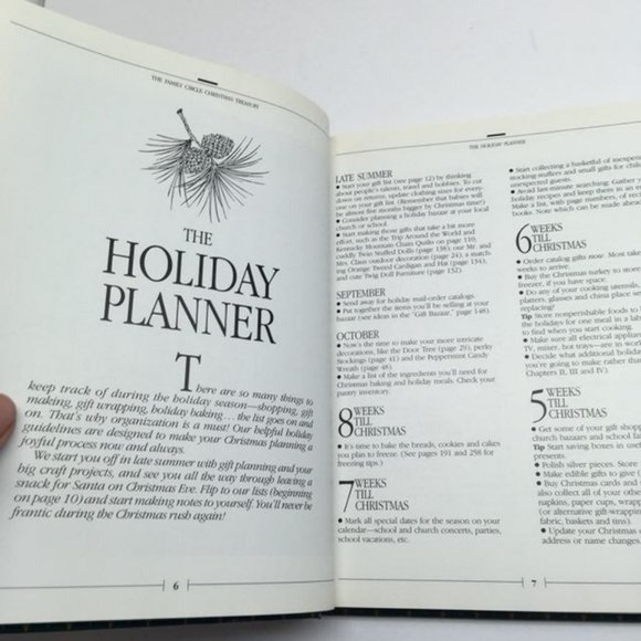 Family Circle Craft Book Christmas Treasury - Picture 5 of 8